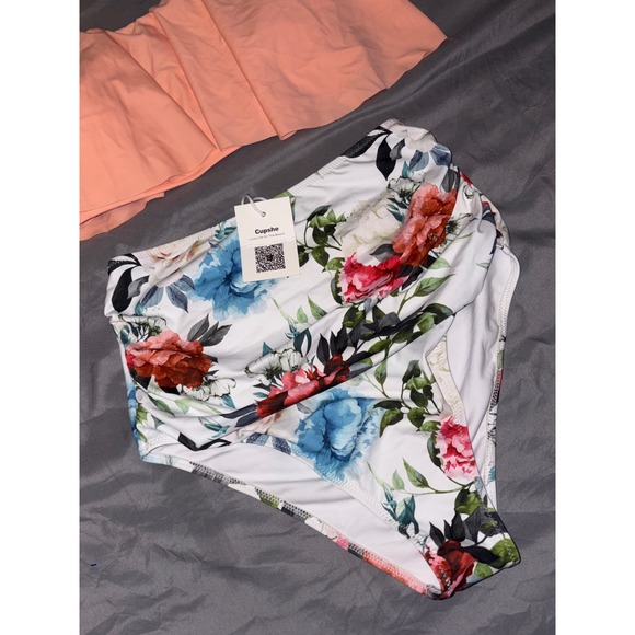 NEW Cupshe 2pc Floral & Peach Ruffle Top/Super High Waist Ruched Bottom Bikini S - Picture 2 of 5